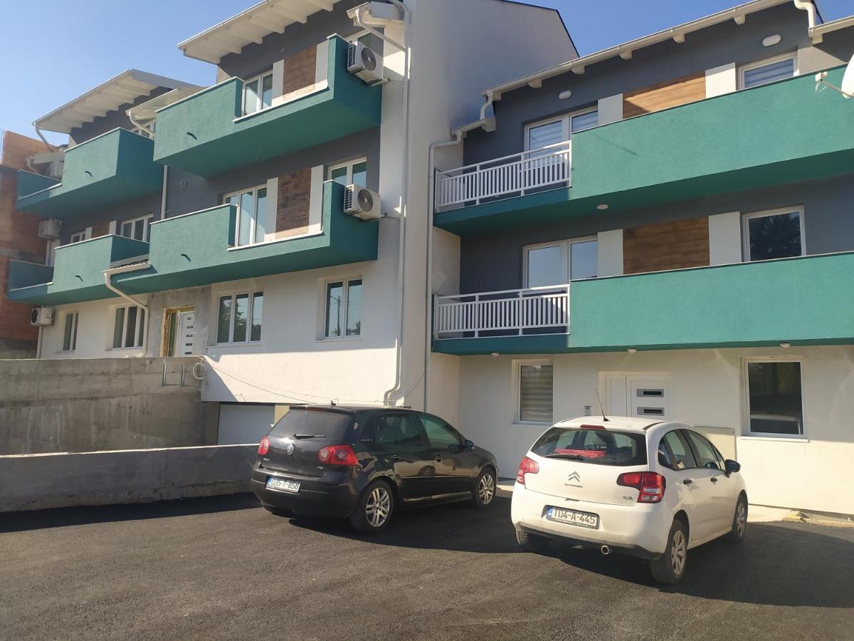Appartement Stan Na Dan Elena à Lukavica Extérieur photo