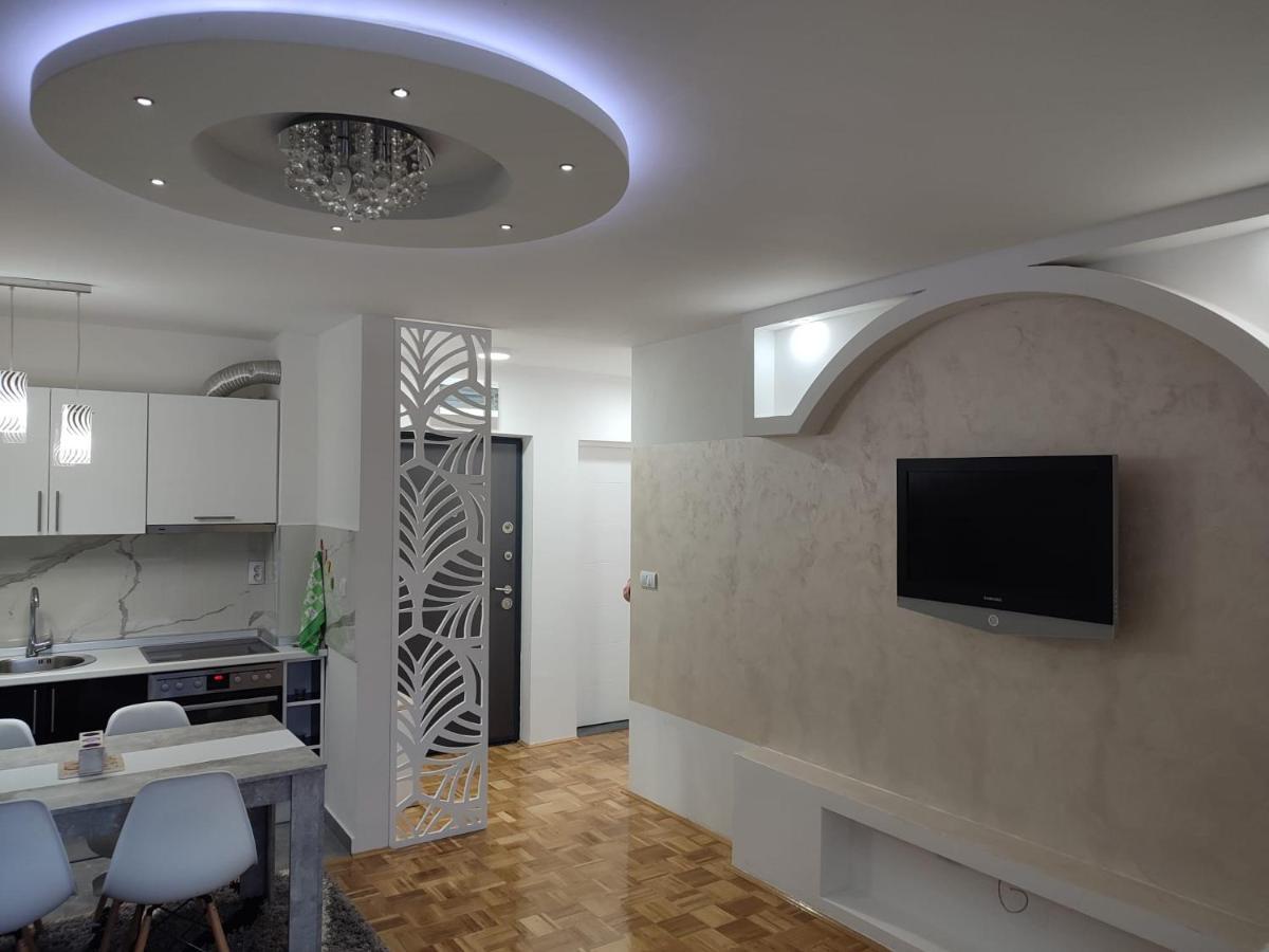 Appartement Stan Na Dan Elena à Lukavica Extérieur photo